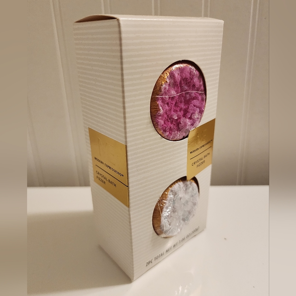 Modern Expression Crystal Bath Fizzer - Picture 3 of 4
